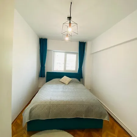 Ultracentral Apartment Craiova